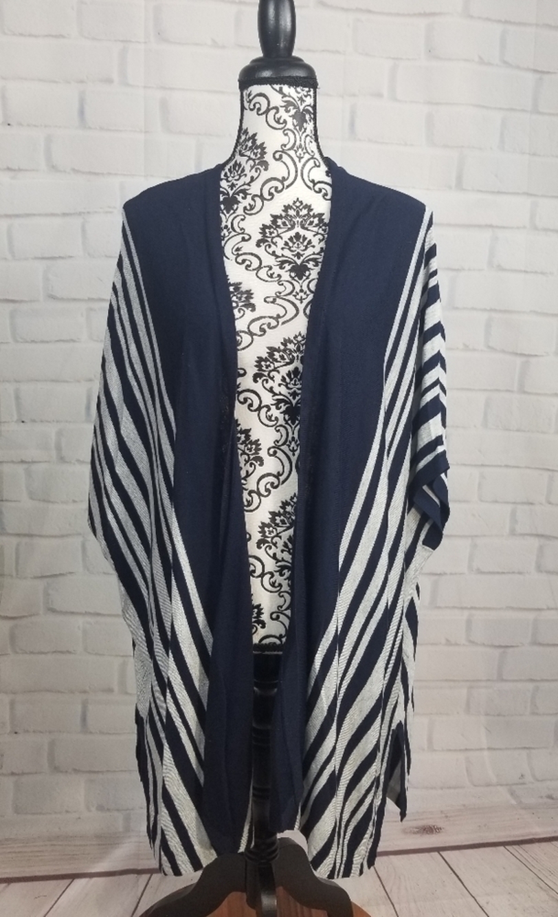 Papaya women's open front short sleeve striped print cardigan size small BB20